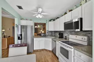 2641 W Gately Dr W, West Palm Beach, FL 33415 - Photo 13