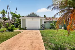 1434 SE Larkwood Cir, Port Saint Lucie, FL 34952 - Photo 17