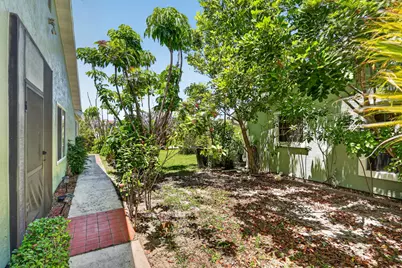1434 SE Larkwood Circle, Port Saint Lucie, FL 34952 - Photo 5
