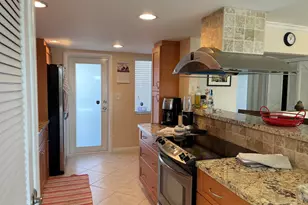 300 E Royal Palm Rd, Boca Raton, FL 33432 - Photo 13