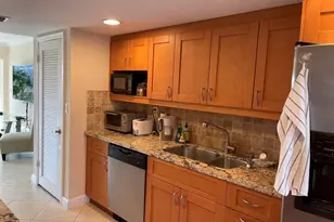 300 E Royal Palm Rd, Boca Raton, FL 33432 - Photo 13