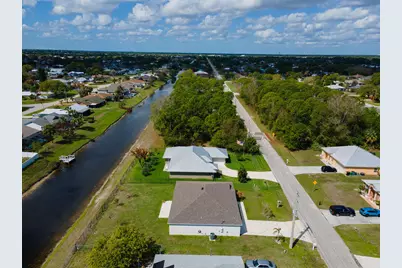 138 SW Carter Avenue, Port Saint Lucie, FL 34983 - Photo 5