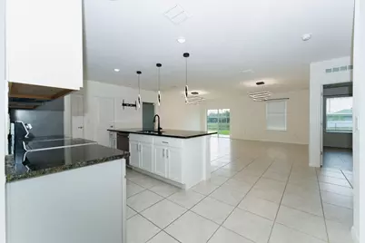 138 SW Carter Avenue, Port Saint Lucie, FL 34983 - Photo 9