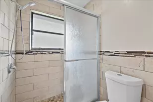325 Pennington Ct, Royal Palm Beach, FL 33411 - Photo 17
