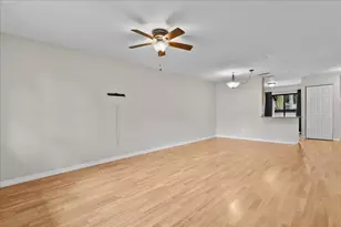 325 Pennington Ct, Royal Palm Beach, FL 33411 - Photo 13