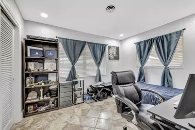 4901 NW 27th Way, Tamarac, FL 33309 - Photo 17