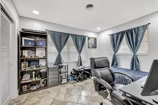 4901 NW 27th Way, Tamarac, FL 33309 - Photo 17
