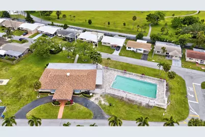 4901 NW 27th Way, Tamarac, FL 33309 - Photo 27