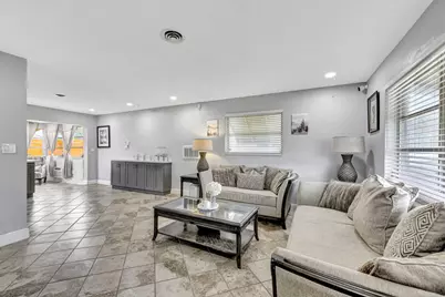 4901 NW 27th Way, Tamarac, FL 33309 - Photo 5