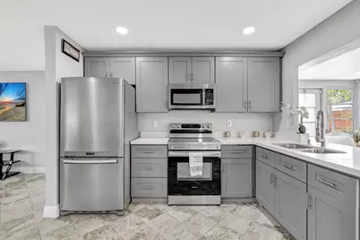 4901 NW 27th Way, Tamarac, FL 33309 - Photo 9