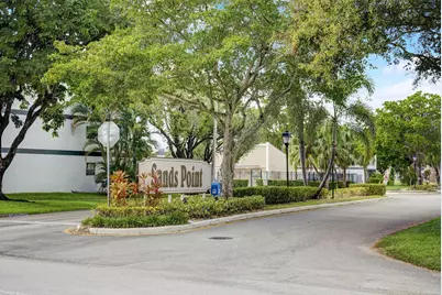 8370 Sands Point Boulevard Boulevard #H208, Tamarac, FL 33321 - Photo 13