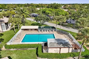 8740 Azalea Ct, Tamarac, FL 33321 - Photo 5