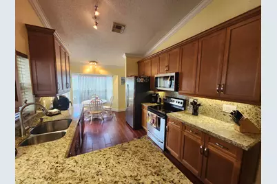 120 NW 189th Avenue NW, Pembroke Pines, FL 33029 - Photo 11