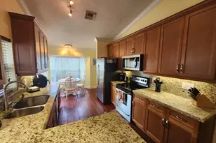 120 NW 189th Ave NW, Pembroke Pines, FL 33029 - Photo 11