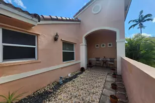 120 NW 189th Ave NW, Pembroke Pines, FL 33029 - Photo 5