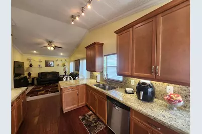 120 NW 189th Avenue NW, Pembroke Pines, FL 33029 - Photo 15