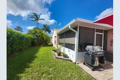 120 NW 189th Avenue NW, Pembroke Pines, FL 33029 - Photo 3