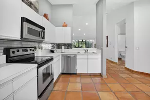 22663 Meridiana Dr, Boca Raton, FL 33433 - Photo 9