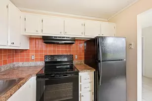 132 Cambridge F, West Palm Beach, FL 33417 - Photo 11
