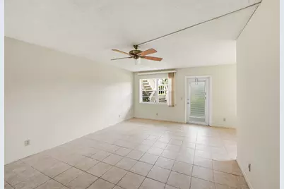 132 Cambridge F, West Palm Beach, FL 33417 - Photo 7