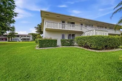 132 Cambridge F, West Palm Beach, FL 33417 - Photo 1
