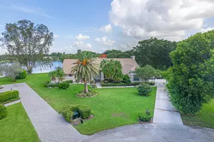 7511 Brigantine Ln, Parkland, FL 33067 - Photo 7