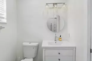 1460 NE 55th St, Fort Lauderdale, FL 33334 - Photo 23