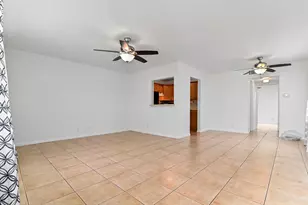 149 Coventry, West Palm Beach, FL 33417 - Photo 3