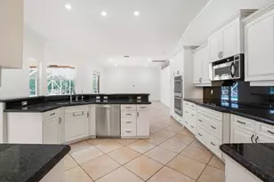 2560 Buck Ridge Trail, Loxahatchee, FL 33470 - Photo 17