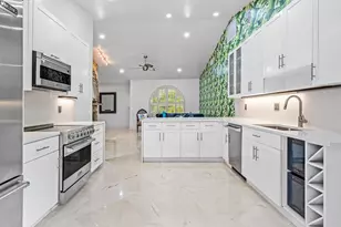 359 E Ocean Ave, Lantana, FL 33462 - Photo 7
