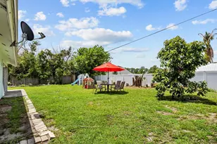 2426 SE Cooper Ln, Port Saint Lucie, FL 34984 - Photo 27