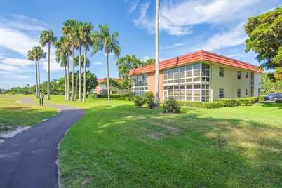 16 Vista Palm Lane #106, Vero Beach, FL 32962 - Photo 11