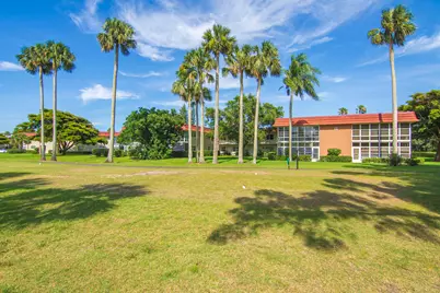 16 Vista Palm Lane #106, Vero Beach, FL 32962 - Photo 9