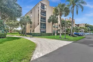 2455 Lindell Blvd, Delray Beach, FL 33444 - Photo 3