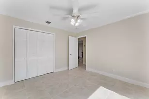 4550 NE 2nd Ave, Oakland Park, FL 33334 - Photo 27