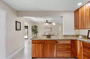 4550 NE 2nd Ave, Oakland Park, FL 33334 - Photo 13