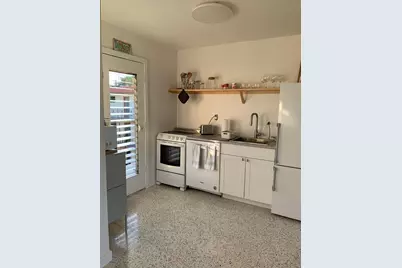 649 SW 9th Street #301, Miami, FL 33130 - Photo 5