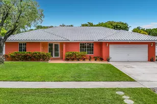 851 E Plantation Cir, Plantation, FL 33324 - Photo 1