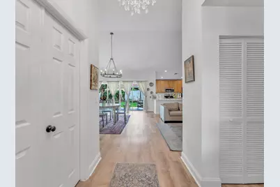 1097 Roble Way, Palm Beach Gardens, FL 33410 - Photo 3
