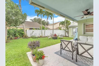 1097 Roble Way, Palm Beach Gardens, FL 33410 - Photo 25