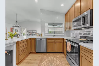 1097 Roble Way, Palm Beach Gardens, FL 33410 - Photo 9