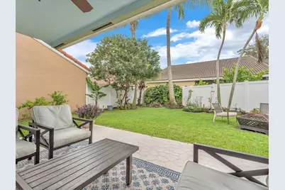 1097 Roble Way, Palm Beach Gardens, FL 33410 - Photo 23