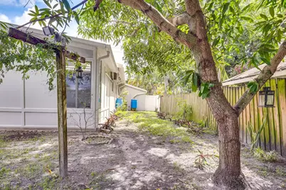 124 SW 2nd Avenue, Hallandale Beach, FL 33009 - Photo 29