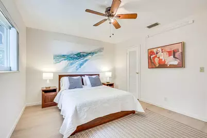 124 SW 2nd Avenue, Hallandale Beach, FL 33009 - Photo 15