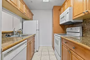 2317 N Congress Ave, Boynton Beach, FL 33426 - Photo 9