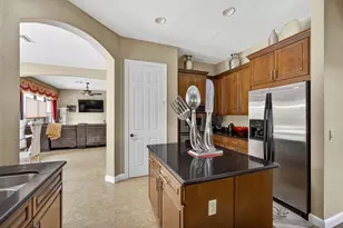 3501 Collonade Dr, Wellington, FL 33449 - Photo 7