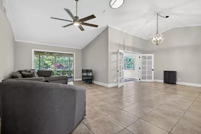 11837 Donlin Drive, Wellington, FL 33414 - Photo 5