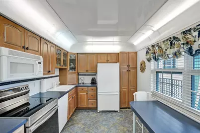2900 N Course Drive #602, Pompano Beach, FL 33069 - Photo 5