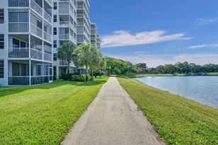 2900 N Course Dr, Pompano Beach, FL 33069 - Photo 47