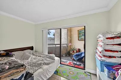 8290 Lake Drive #305, Doral, FL 33166 - Photo 7